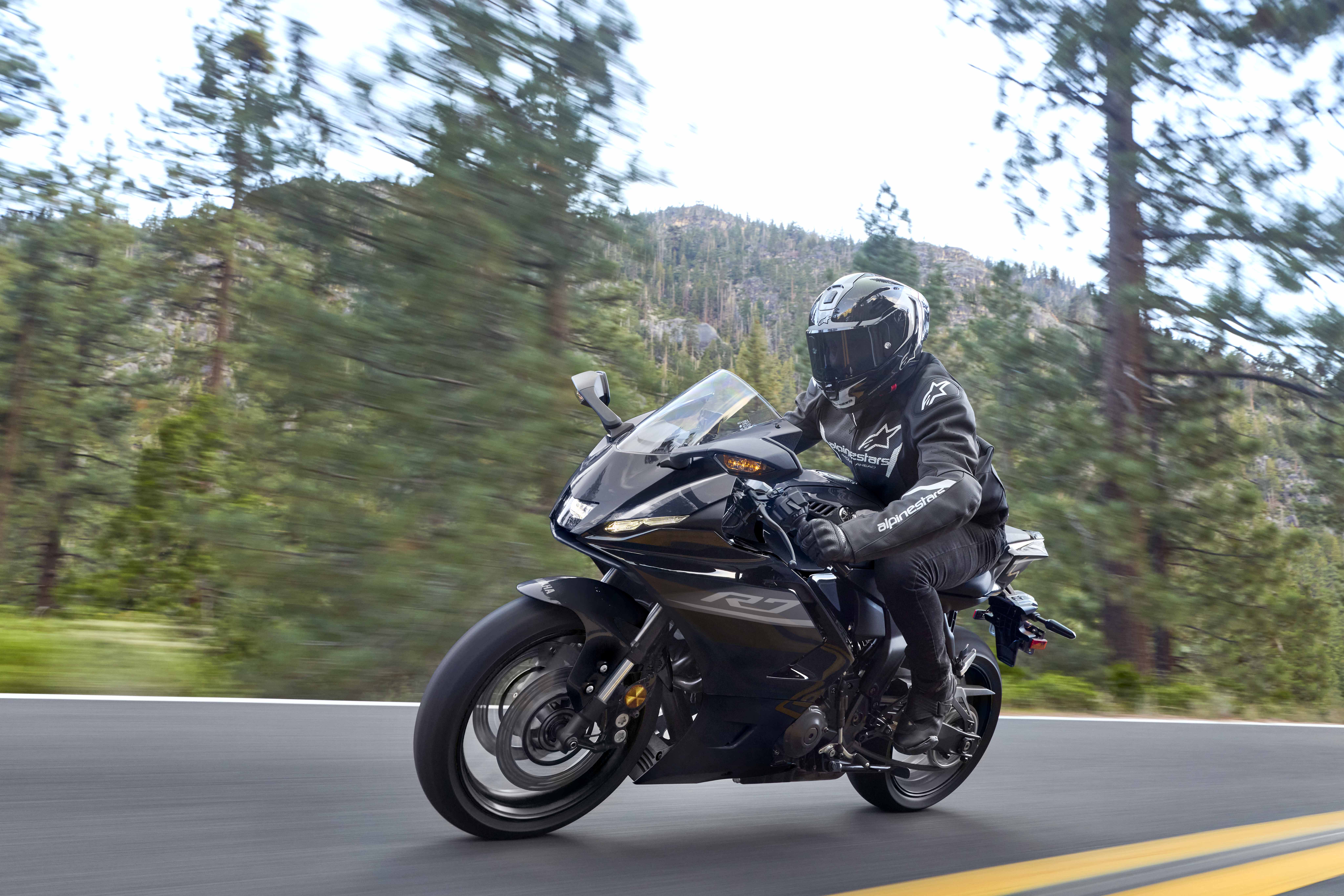 08 NEW YAMAHA R7