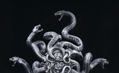 รูปภาพสินค้า 【Pre-Order】มงกุฎ เกาะอก สร้อยคอ