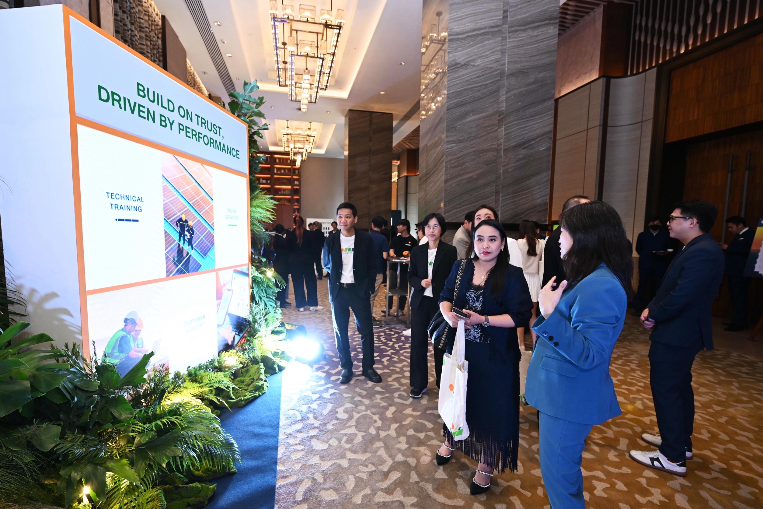 2762BD4C EE2E 4D4B B533 3C811DD2D261