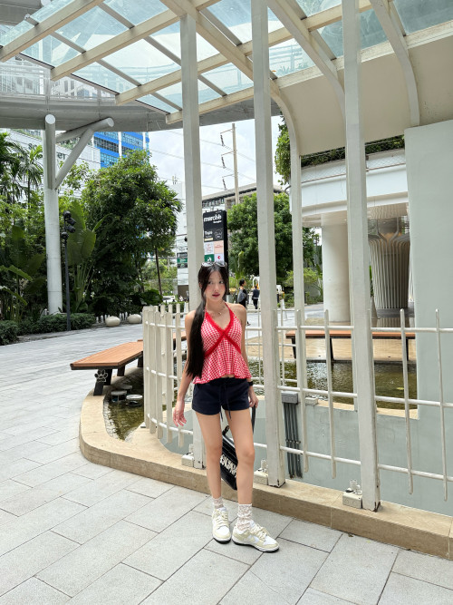 512f09a6d36b4c865f92a4f3099e5dc6.jpg
