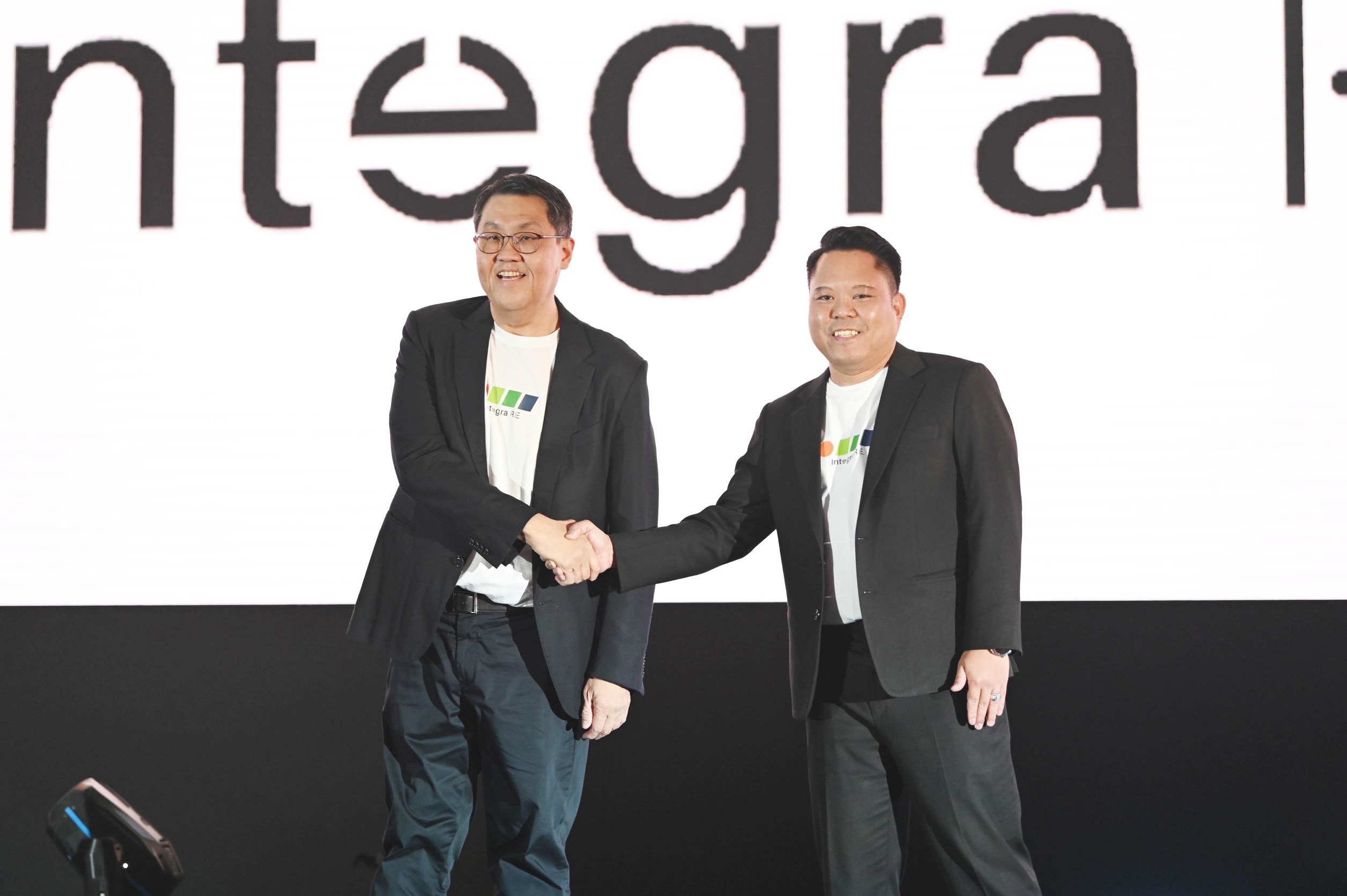 C1E2F38A 0185 42A2 BC98 631553C8E6D5