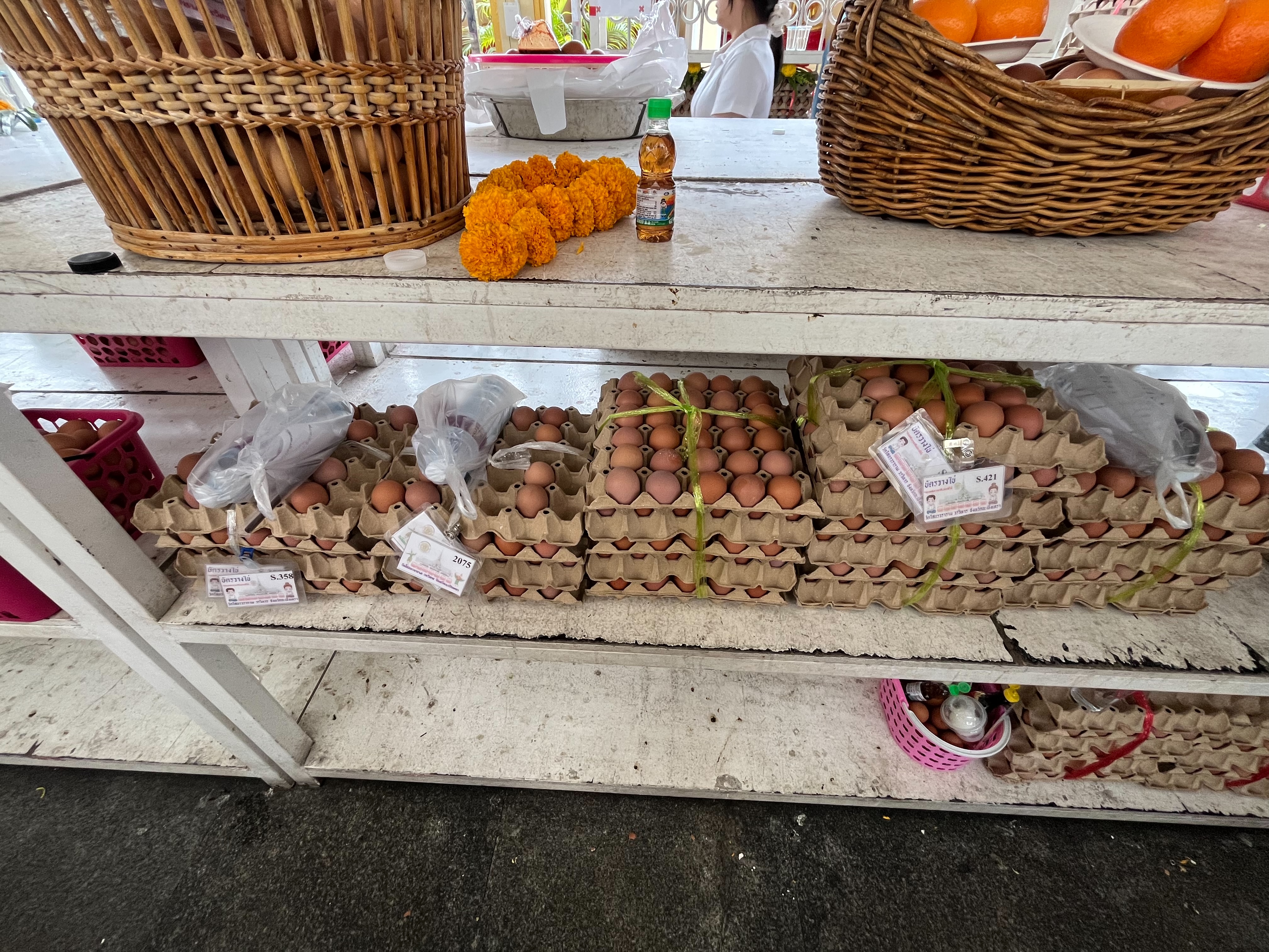 ไข่ต้มแก้บน หลวงพ่อโสธร