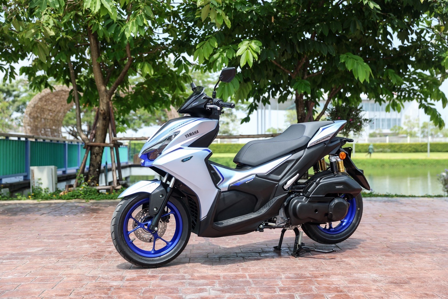 b475c827 7705 49df b016 e2e98363b37e