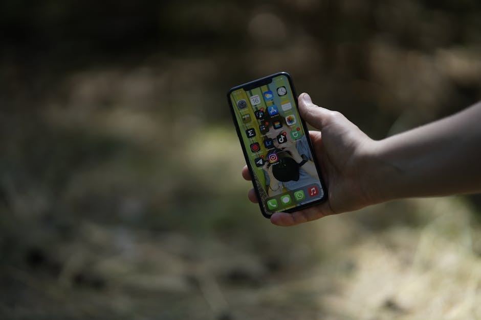 การตลาดด้วย AI และ Virtual Influencer (ใครจะรอด ใครจะร่วง)