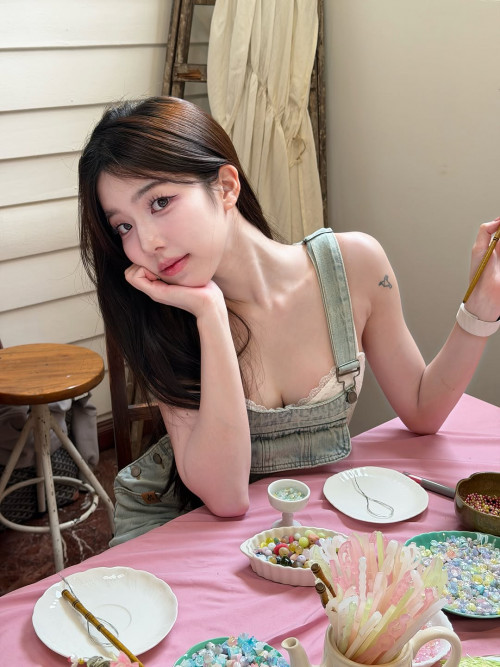 n.niniee_e71d4f1c46e5447ea9ab16b98d75c27d.jpg